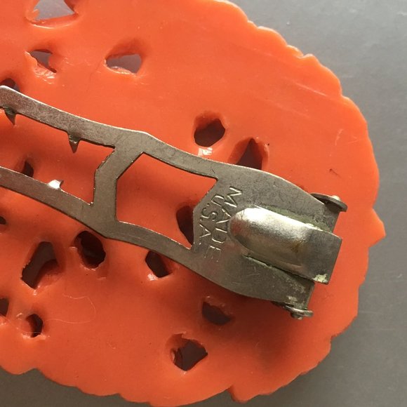 Floral Celluloid Orange Dress Clip Pin Vintage Costume Jewelry made in USA - Picture 4 of 5